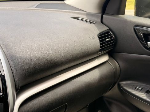 Used 2024 Mitsubishi Eclipse Cross AWD image 19