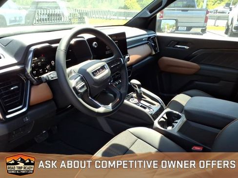 New 2026 GMC Canyon AT4 AWD/4WD image 3