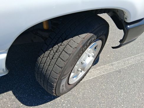 Used 2013 Ford E-150 and Econoline 150 w/ PWR Group RWD image 20