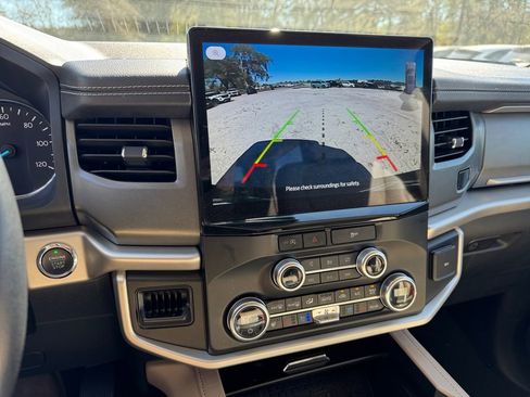 Certified 2024 Ford Expedition Max XLT image 38