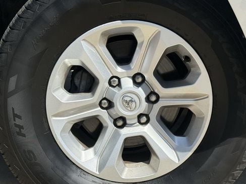 Used 2024 Toyota 4Runner SR5 RWD image 9