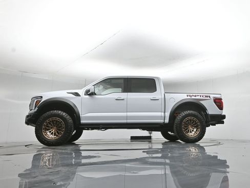 Used 2025 Ford F150 Raptor image 7
