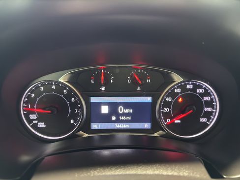 Used 2024 GMC Terrain SLT w/ Infotainment Package II image 11