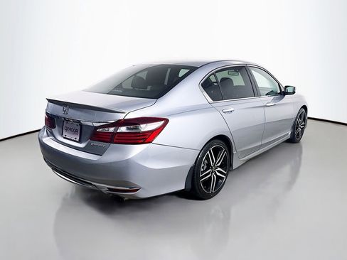 Used 2016 Honda Accord Sport image 6