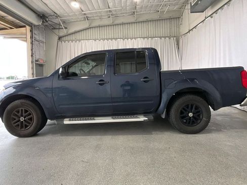 Used 2019 Nissan Frontier SV image 26