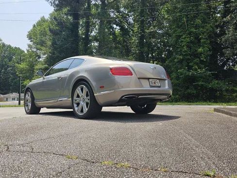 Used 2015 Bentley Continental GT image 25