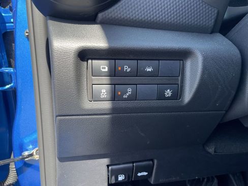 Used 2024 Nissan Kicks S image 17