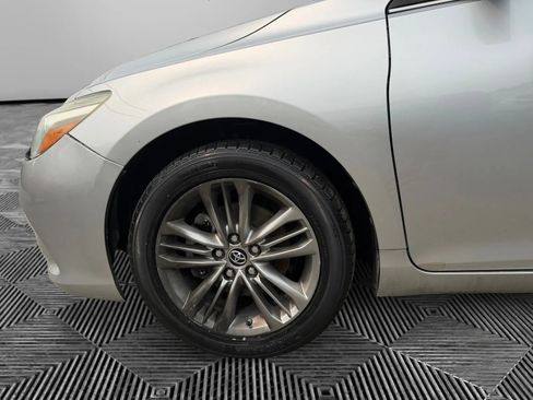 Used 2016 Toyota Camry SE FWD image 17
