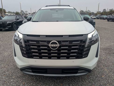 New 2026 Nissan Pathfinder Platinum image 5