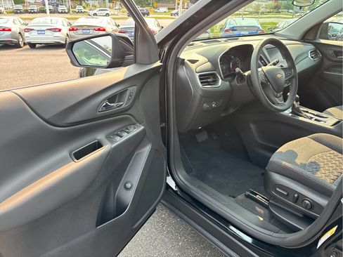Certified 2024 Chevrolet Equinox LT w/ LPO, Floor Liner Package FWD image 8