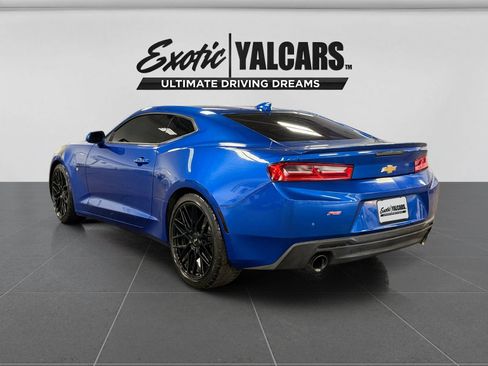 Used 2017 Chevrolet Camaro LT RWD image 3