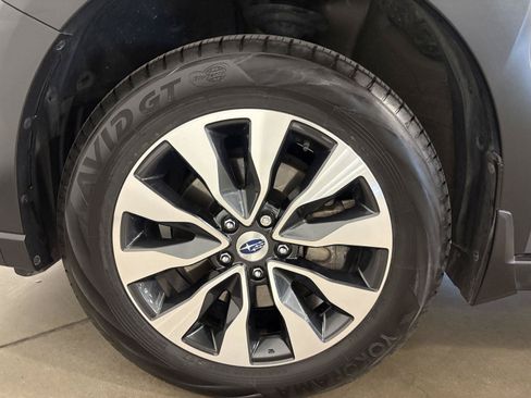 Used 2023 Subaru Outback Touring AWD/4WD image 51