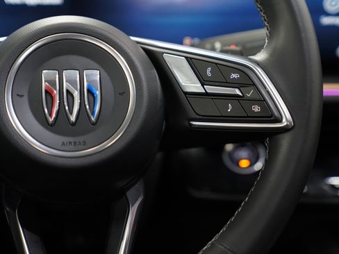 Used 2025 Buick Envision Sport Touring image 20