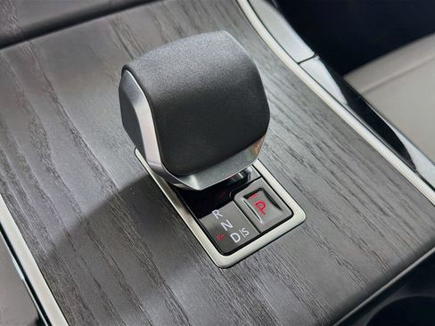 Certified 2026 Land Rover Range Rover Velar S AWD/4WD image 16