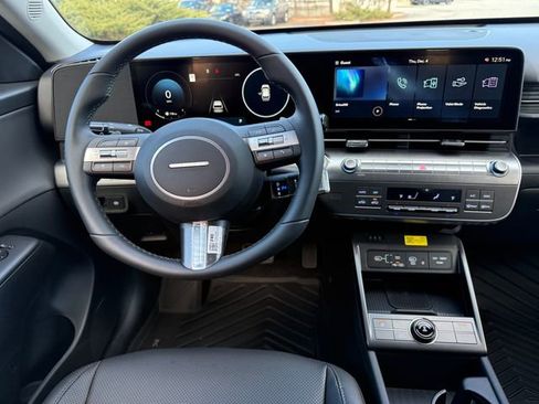 New 2026 Hyundai Kona SEL Premium image 18