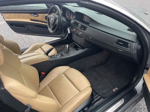 Used 2013 BMW M3 Convertible image 18