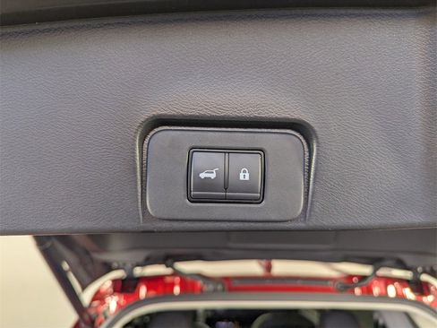 Used 2023 Nissan Rogue SL w/ SL Premium Package image 32