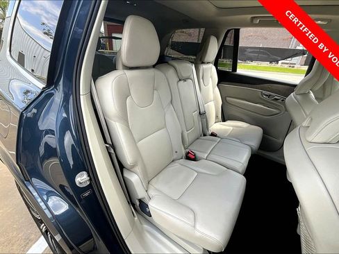 Certified 2023 Volvo XC90 B6 Plus image 34
