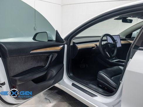 Used 2022 Tesla Model 3 Long Range image 9