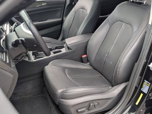 Used 2018 Hyundai Sonata Limited image 17