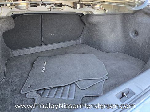 Used 2024 Nissan Sentra SR FWD image 14