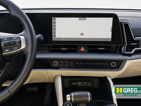 Used 2024 Kia Sportage EX FWD image 16