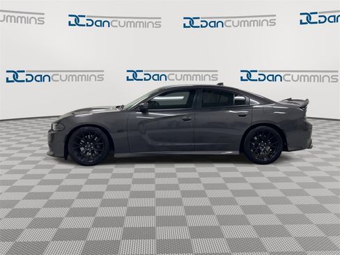 Used 2018 Dodge Charger R/T Scat Pack image 5