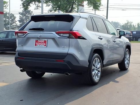 Used 2025 Toyota RAV4 XLE Premium w/ Weather Package AWD/4WD image 4
