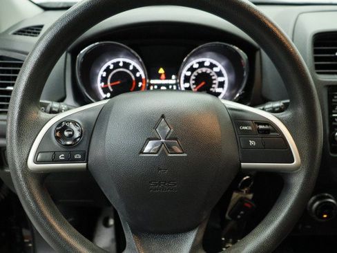 Used 2024 Mitsubishi Outlander Sport ES AWD/4WD image 9