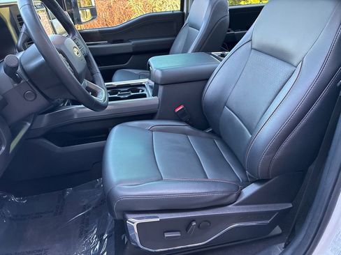 Used 2023 Ford F350 Lariat w/ Lariat Ultimate Package AWD/4WD image 32
