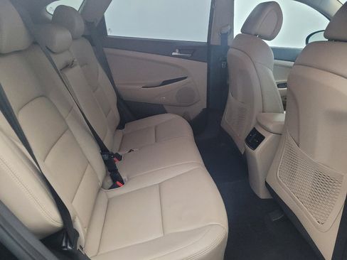 Used 2018 Hyundai Tucson Limited FWD image 19