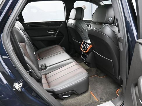 Certified 2020 Bentley Bentayga image 28