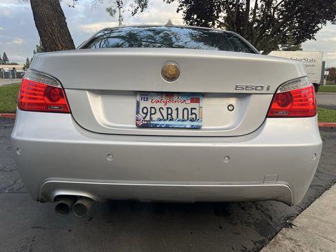 Used 2008 BMW 550i Sedan image 11
