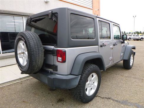 Used 2017 Jeep Wrangler Unlimited Sport w/ Quick Order Package 24S AWD/4WD image 3