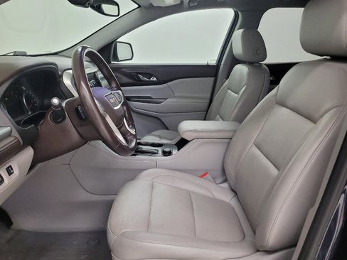 Used 2018 GMC Acadia SLT AWD/4WD image 17