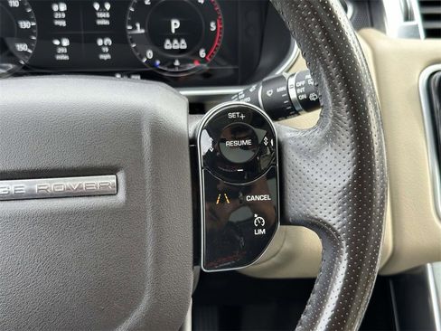 Used 2018 Land Rover Range Rover Sport HSE image 10