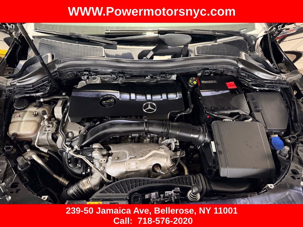 Used 2021 Mercedes-Benz GLA 250 4MATIC w/ Premium Package image 14