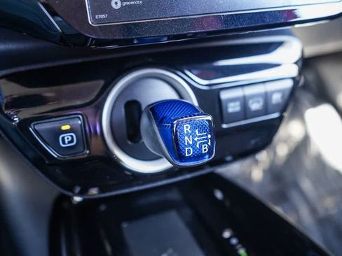 Used 2020 Toyota Prius Prime XLE FWD image 21