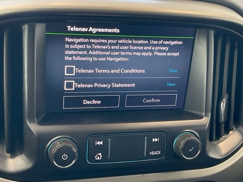 Used 2021 Chevrolet Colorado Z71 w/ Safety Package AWD/4WD image 18