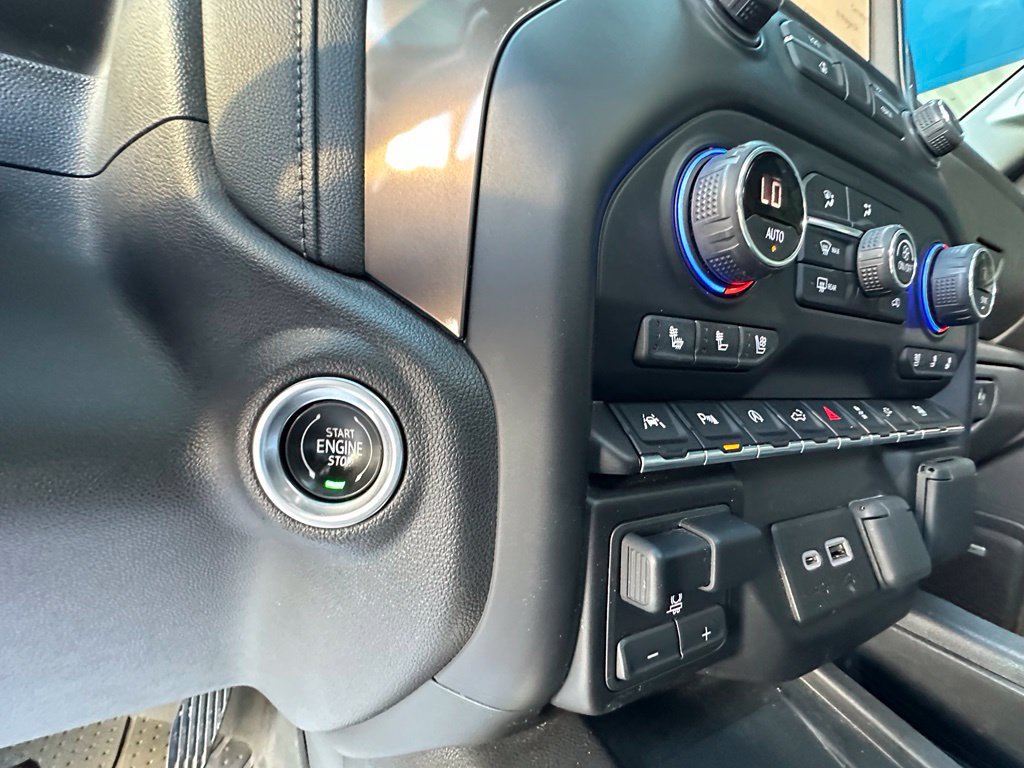 Used 2021 Chevrolet Silverado 1500 High Country w/ Technology Package AWD/4WD image 41