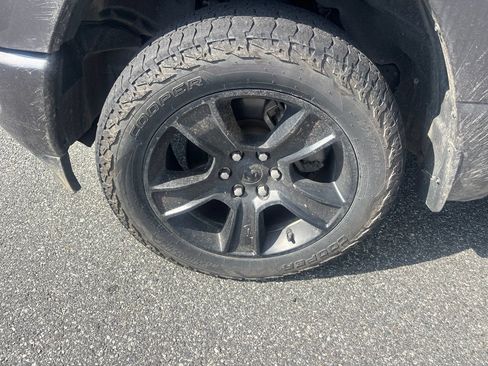 Used 2022 RAM 1500 Big Horn AWD/4WD image 13