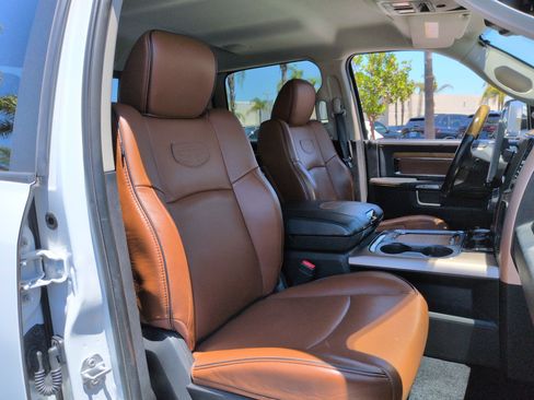 Used 2017 RAM 3500 Laramie Longhorn w/ Convenience Group AWD/4WD image 31
