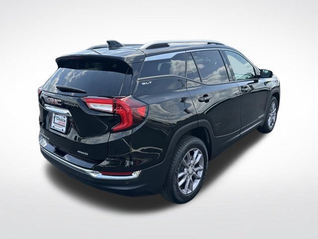Used 2023 GMC Terrain SLT w/ Infotainment Package II AWD/4WD image 5