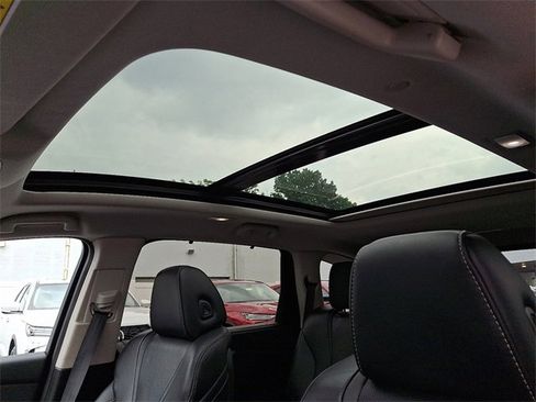 Used 2024 Acura MDX SH-AWD w/ Technology Package image 14