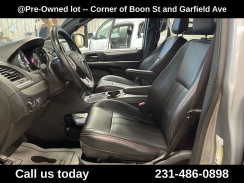 Used 2019 Dodge Grand Caravan GT FWD image 14