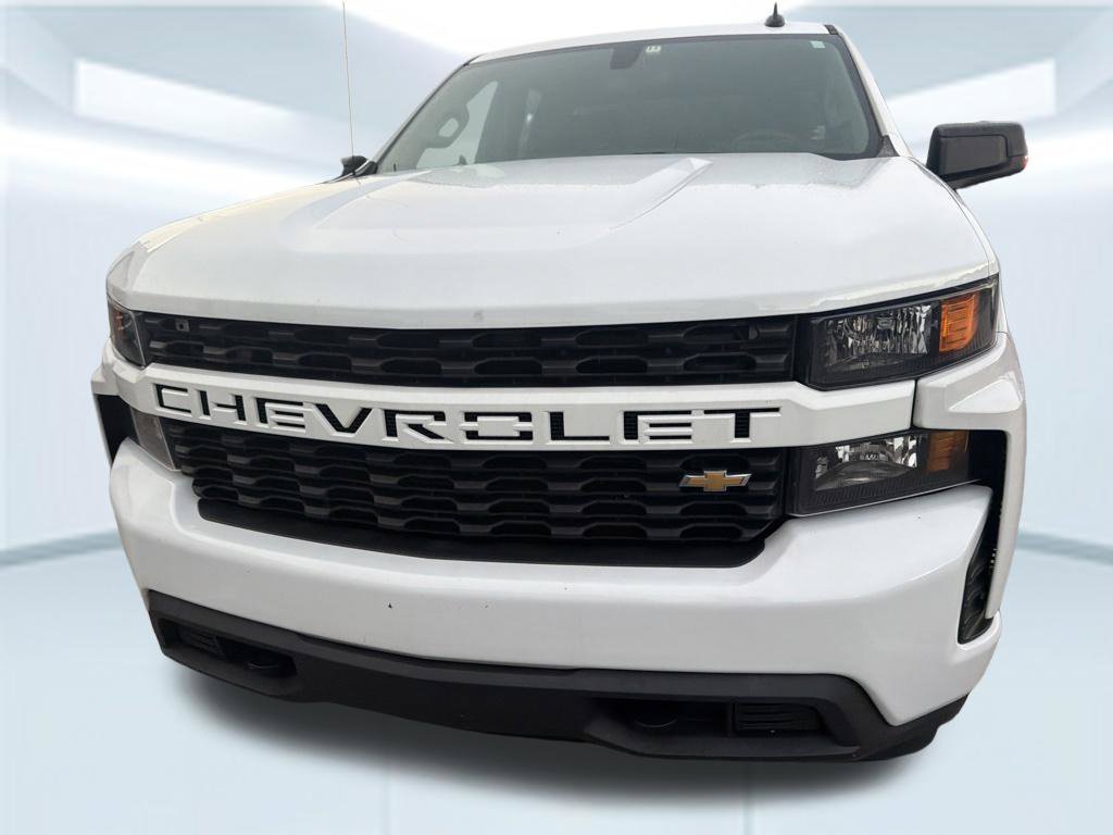 Used 2022 Chevrolet Silverado 1500 Custom RWD image 2
