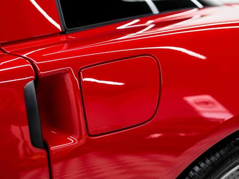 Used 2009 Chevrolet Corvette Coupe w/ Z51 Performance Package RWD image 34