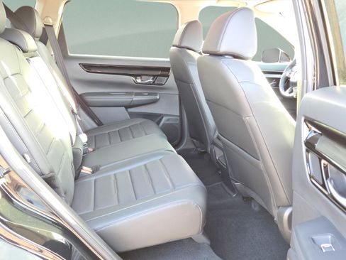 Used 2023 Honda CR-V EX-L image 18