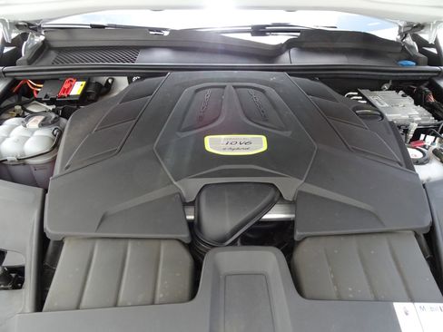 Used 2021 Porsche Cayenne E-Hybrid AWD/4WD image 22