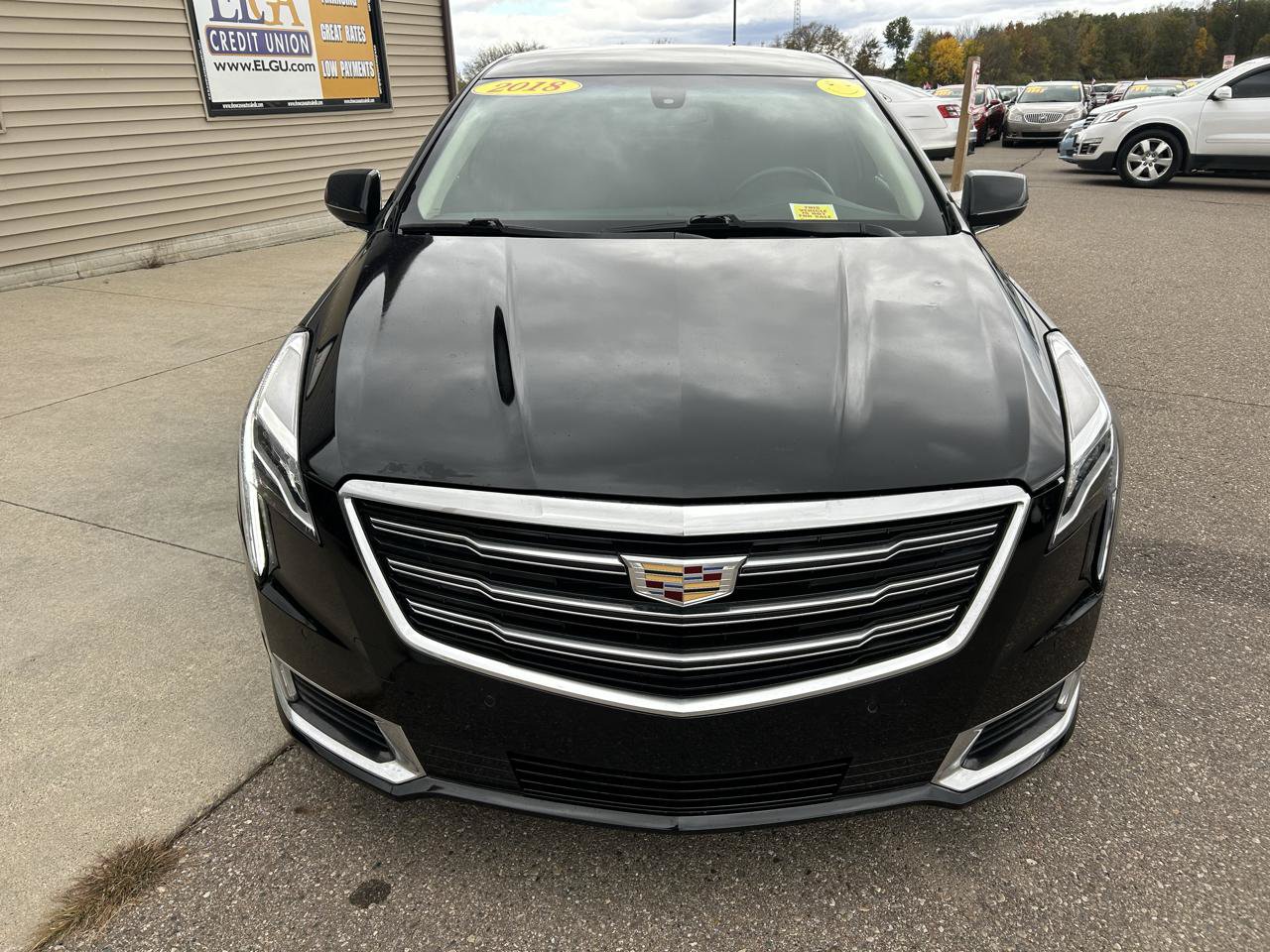 Used 2018 Cadillac XTS FWD image 2